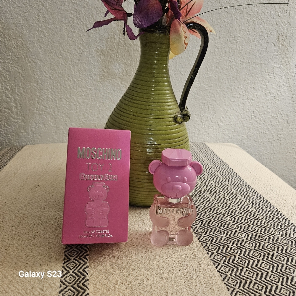 Moschino Toy 2 Bubble Gum Perfume - Pink